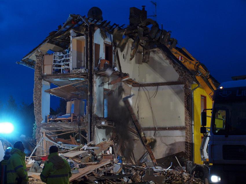 Hausexplosion Bruehl bei Koeln Pingsdorferstr P354.JPG